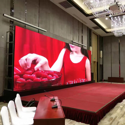 3840Hz/s Nachfrischungsrate Indoor Rental LED-Display Einfache Verbindung Synchronisierungssteuerung