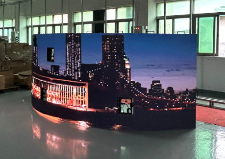 Hochpräzise und nahtlose Spleißung gekrümmter Leih-LED-Display für Ausstellungen IP43