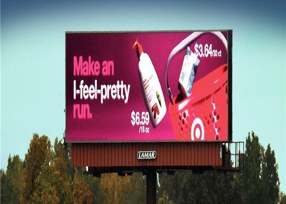 Wandmontiertes Festwerbe-LED-Display mit 960 x 960 mm Schrankgröße und Vollfarbe