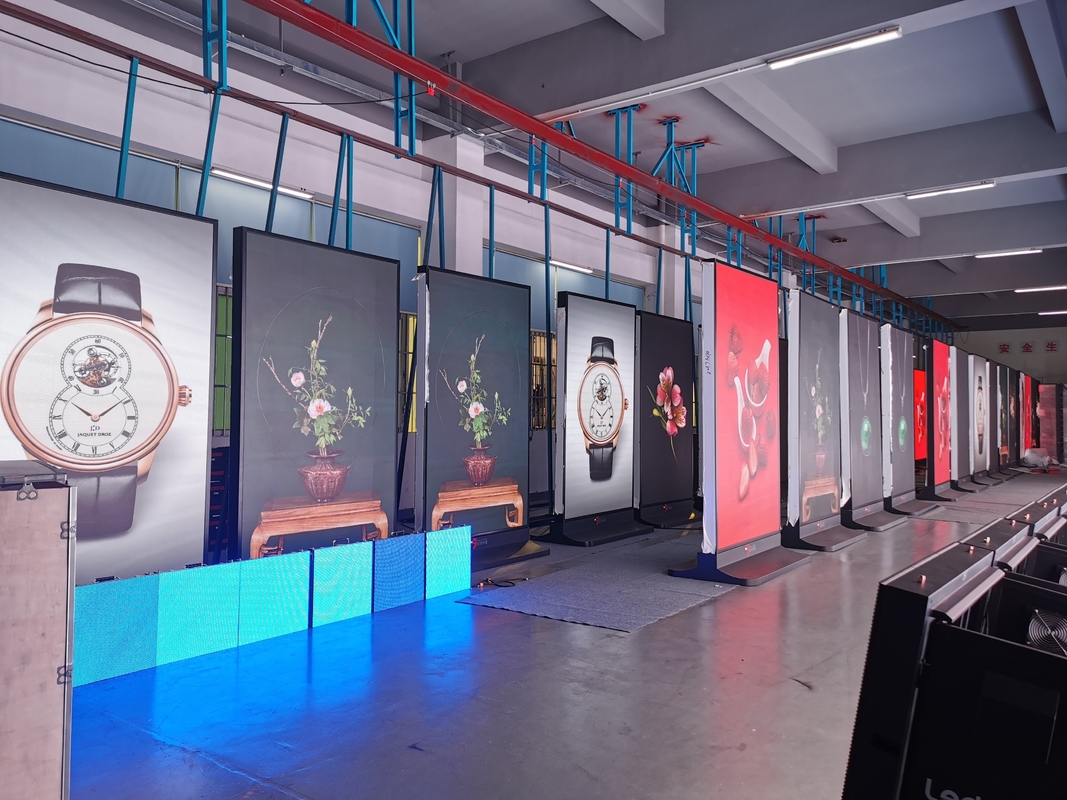 Led Poster Display 1200*740mm Eisen Schrank Digital Signage Bildschirm Funktionen Mehrere Displays und 360-Grad-Rotation